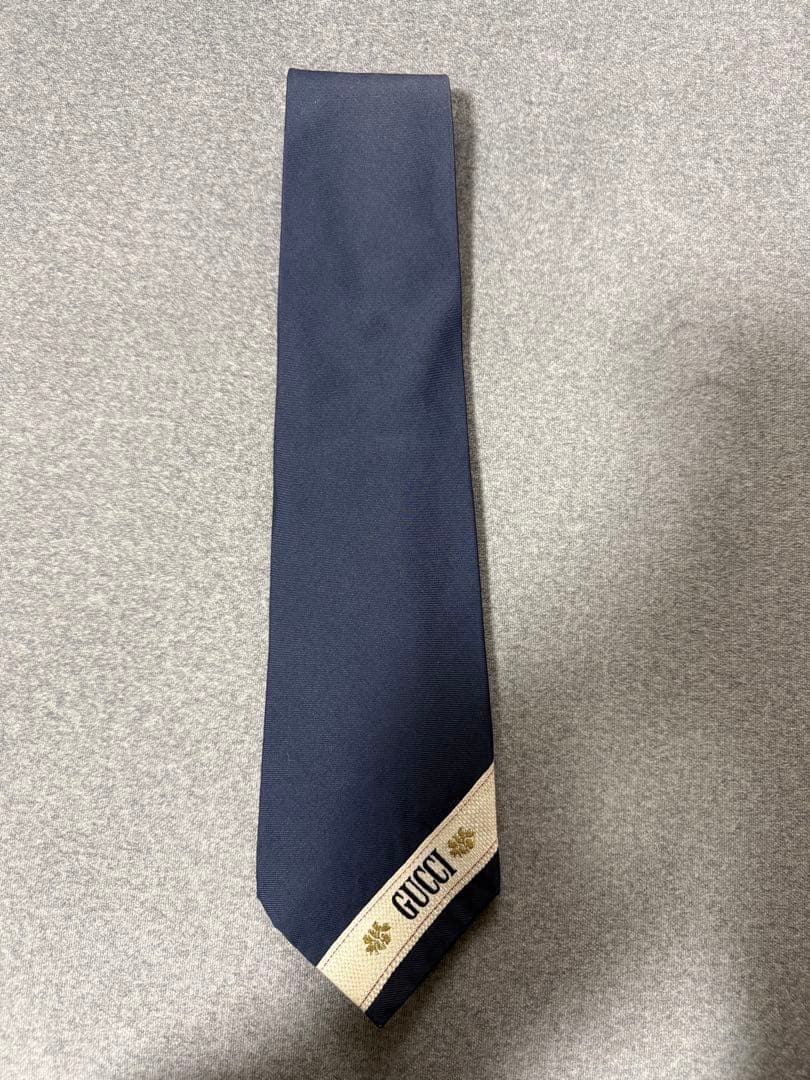 GUCCI シルク ネイビータイ
