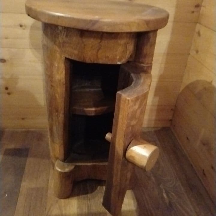 サイドテーブル　棚　収納　丸太くりぬき