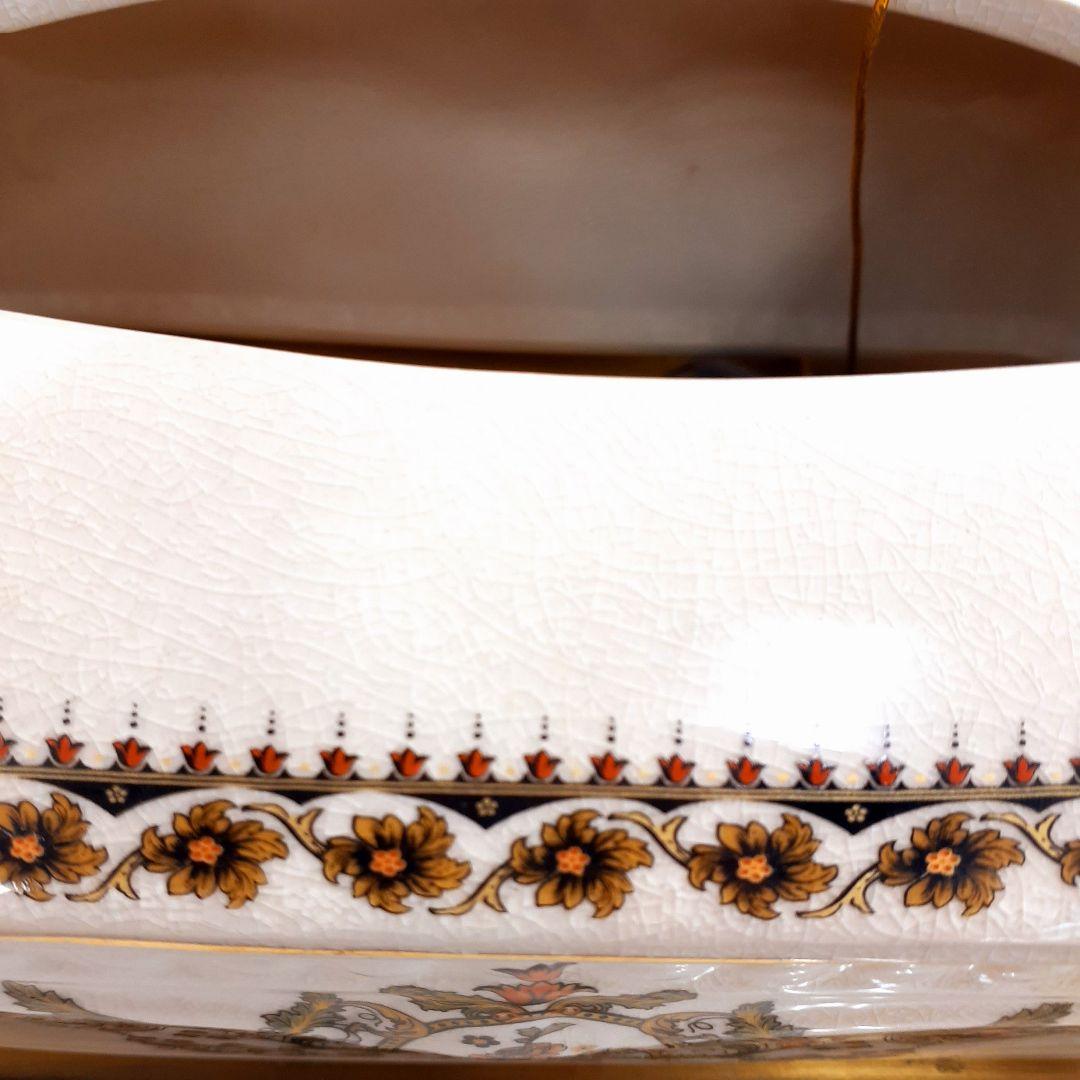 輸入雑貨　シノワズリ　『薔薇のティッシュBOX』　薔薇柄　オフホワイト　陶器