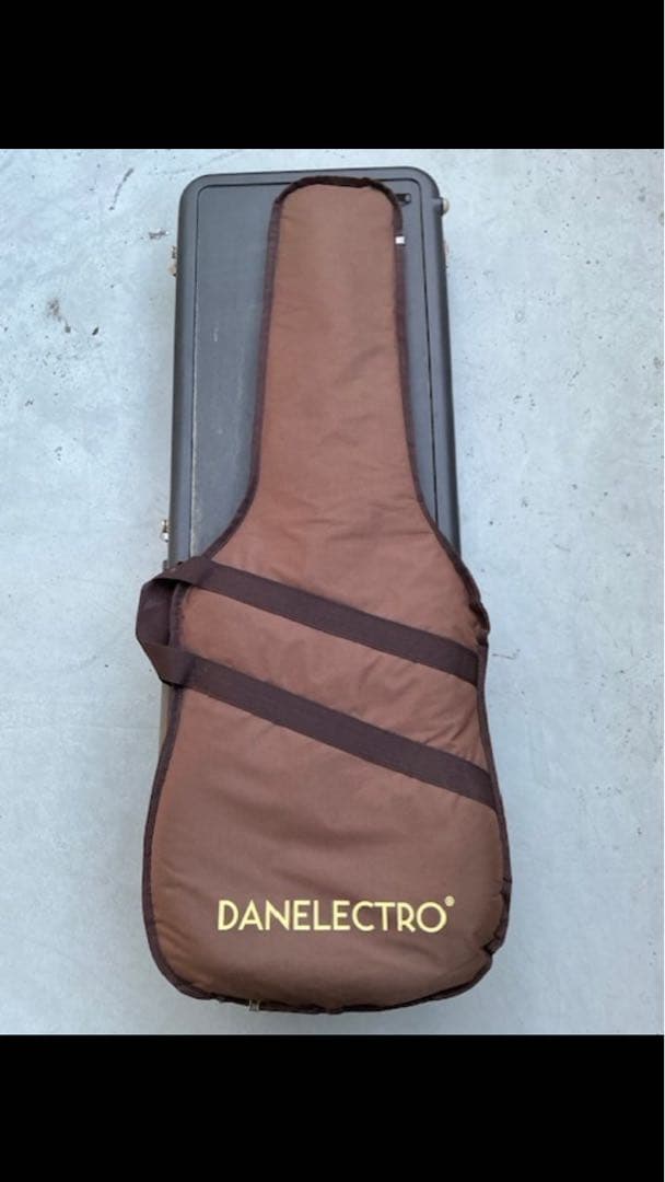 DAN ELECTRO 59M NOS＋　ブラック/ゴールドパーツ