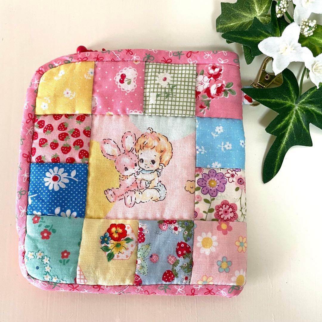 ハローベイビー　L字ファスナーポーチ