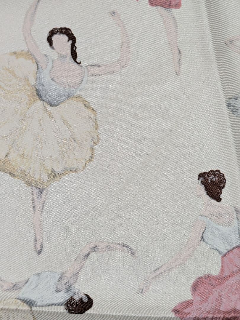 HERMES エルメス スカーフ カレ 90 バレリーナ柄　La Danse