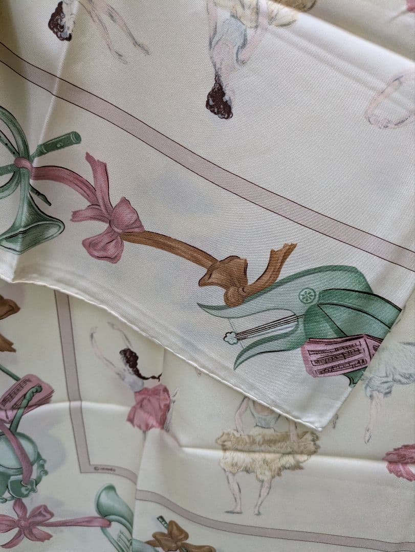 HERMES エルメス スカーフ カレ 90 バレリーナ柄　La Danse