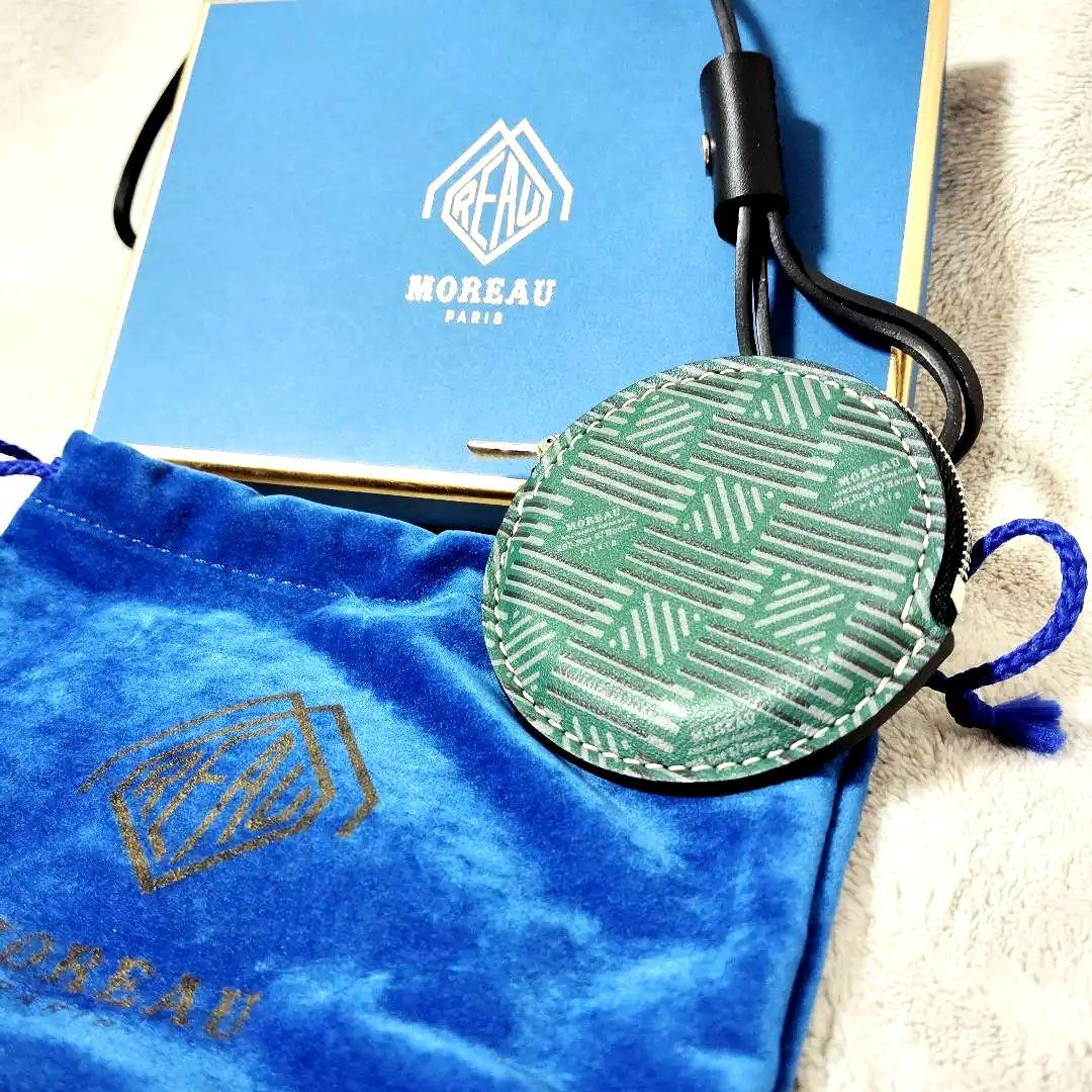 MOREAU PARIS ケース　ストラップ付　バッグチャーム　ラウンド