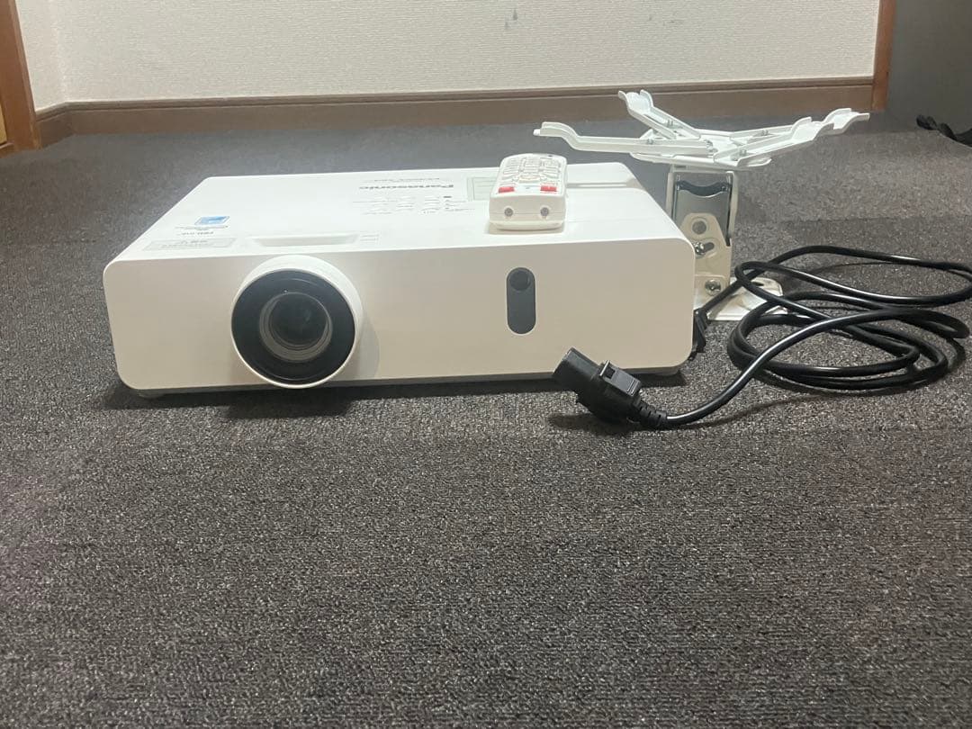 ＜格安＞Panasonic プロジェクターセット