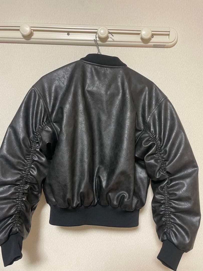 adidas フード付きレザージャケット