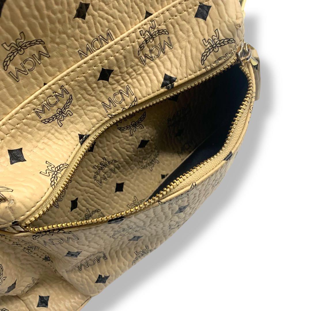 MCM ロゴグラムヴィセトス　バックパック スタッズ