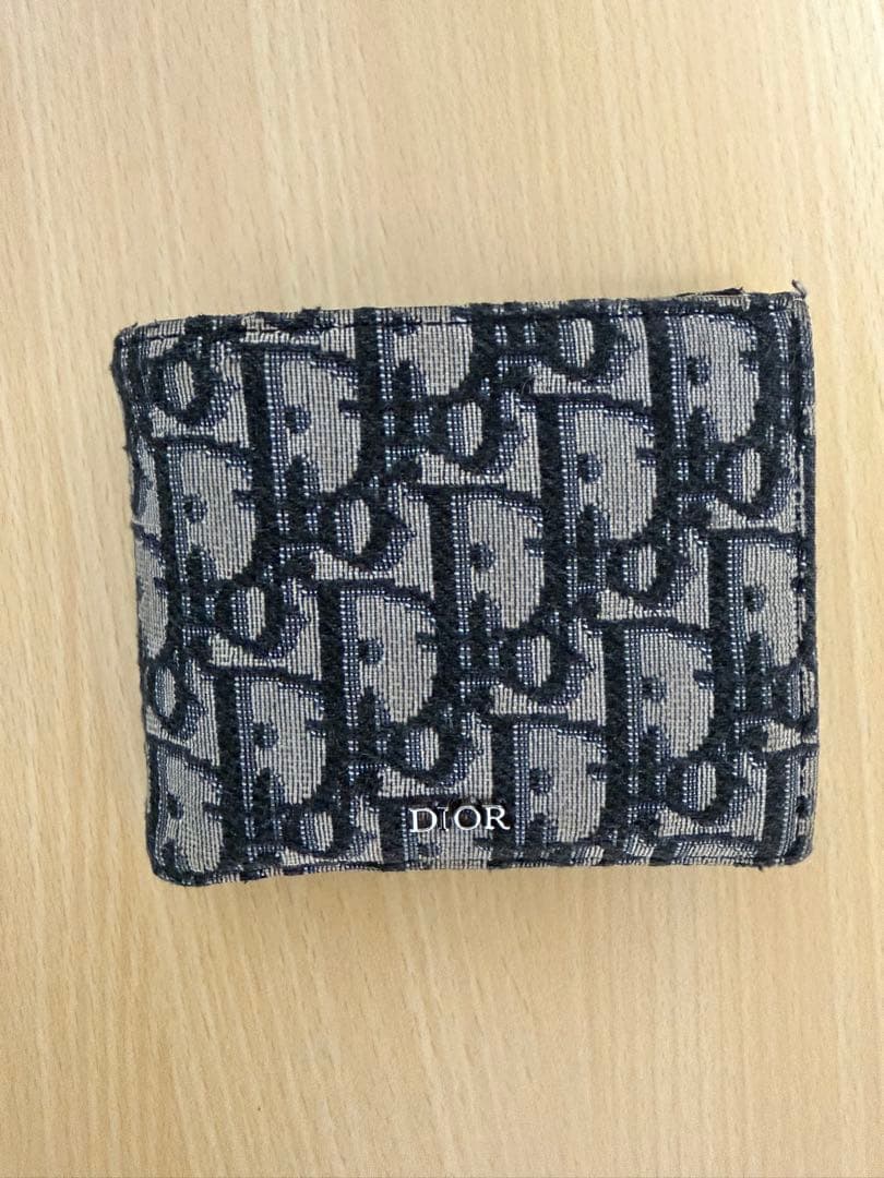 ア*ネ様 Dior 二つ折り財布