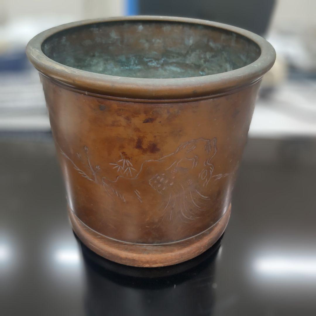 銅製火鉢 鶴と亀の彫刻模様