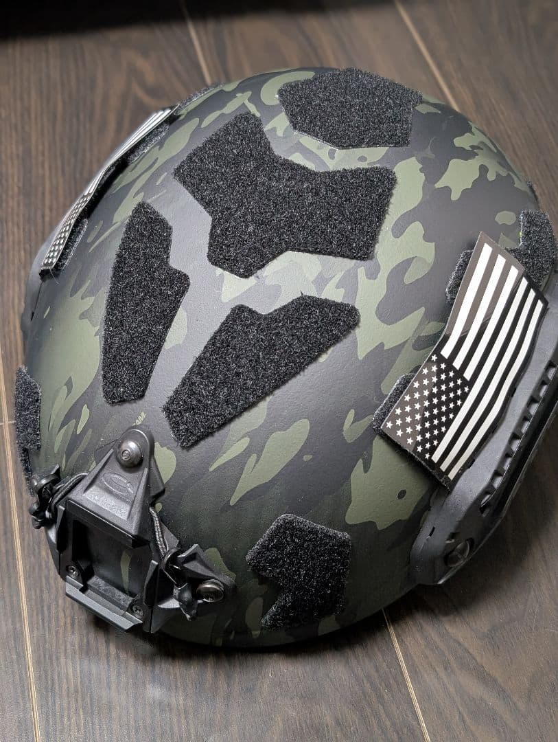 ヨシピコBASE マルチカムブラック OPS CORE ヘルメットレプリカ