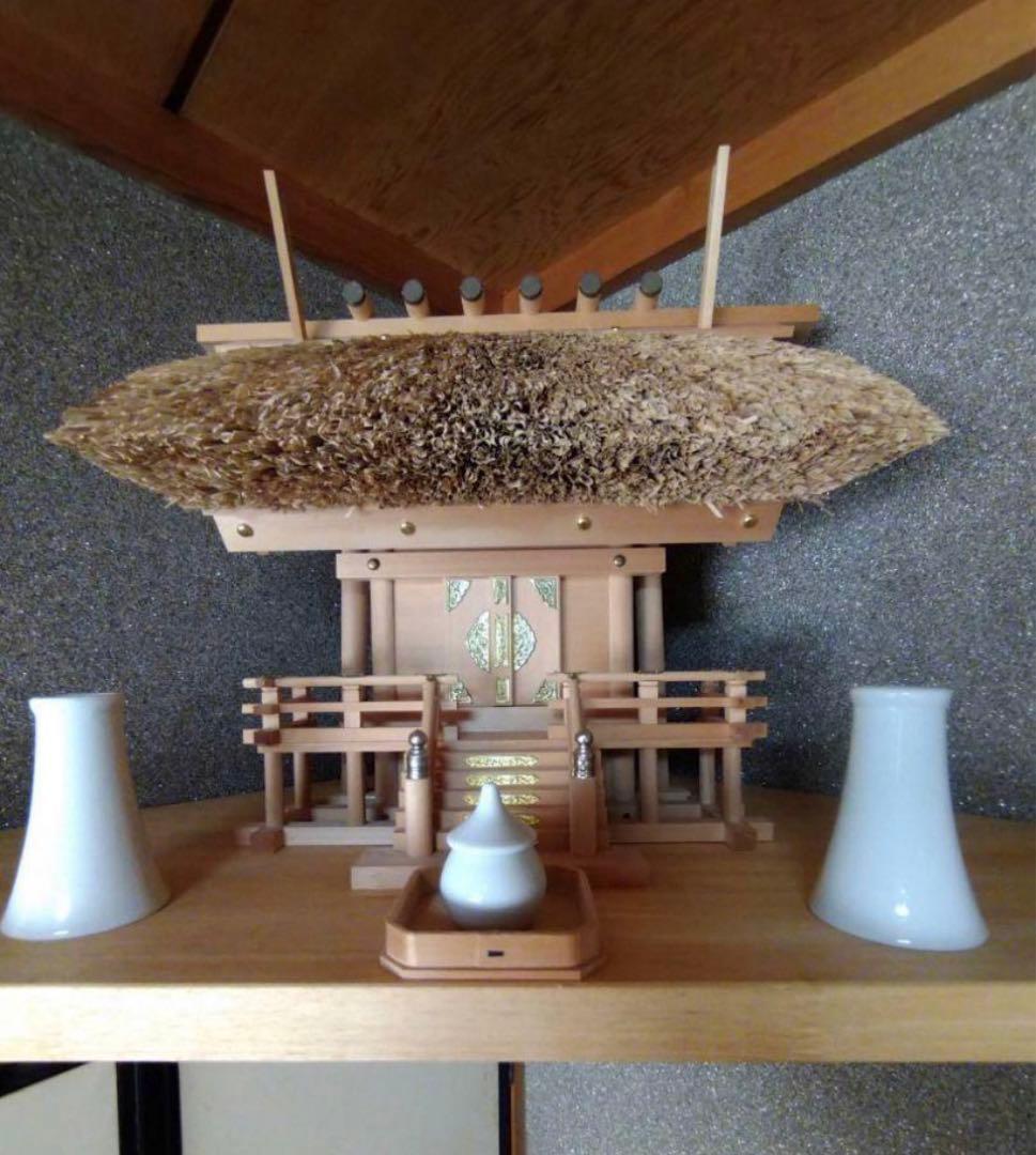 ★ 伊勢神宮の御社殿と同じ様式の茅葺神棚★