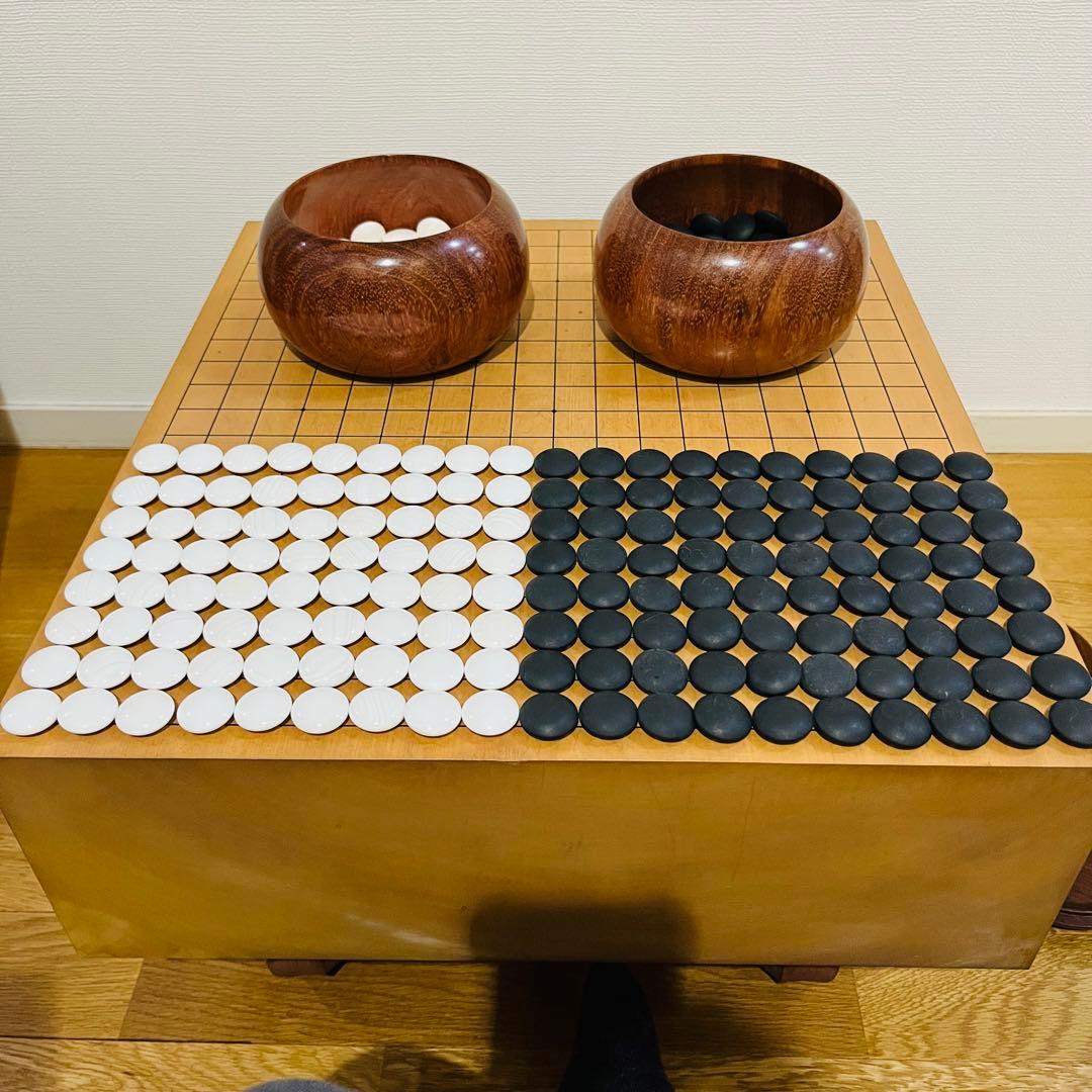 【美品】 高級囲碁セット 碁盤 本桂 碁盤セット 碁石付き 脚付き へそ有