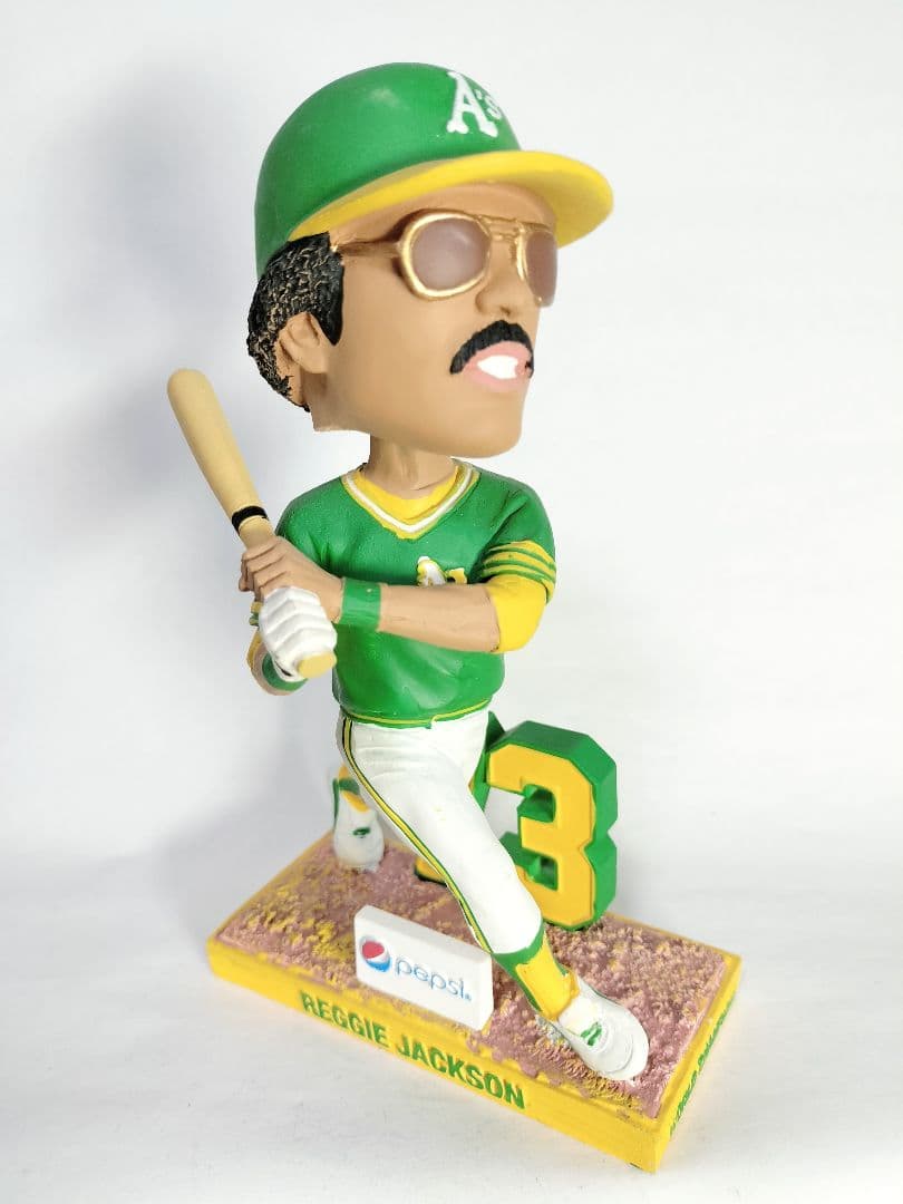 レジー・ジャクソン／”1973・ワールドチャンピオン” ボブルヘッド人形