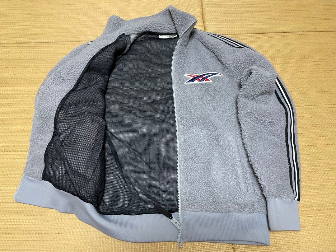 オニツカタイガー　グレー フリース ジップアップジャンパー