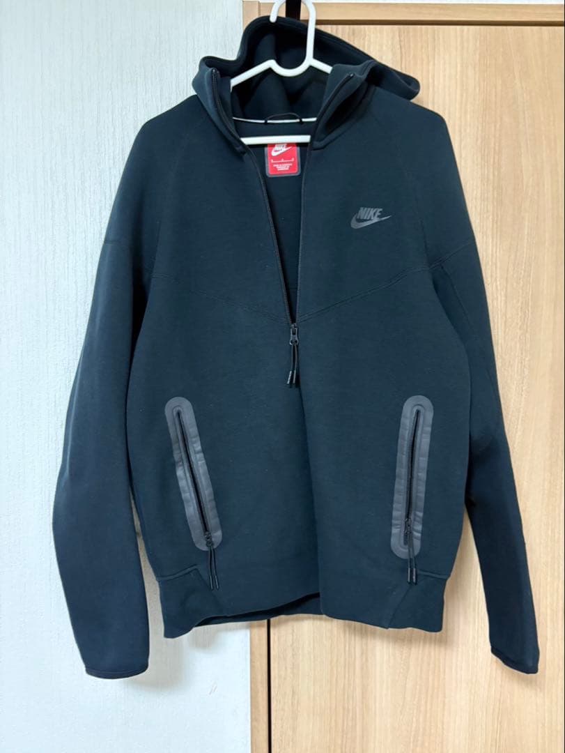 Nike テックフリース黒