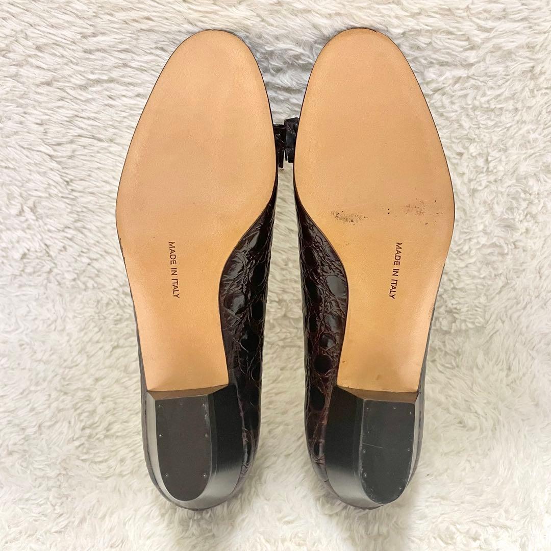 未使用級 サルヴァトーレフェラガモ ヴァラ 型押しレザー パンプス 5.5