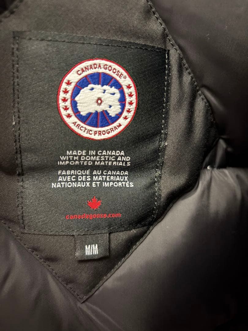カナダグース ラブラドールボンバー ショートダウン ブラック ファー付き 美品