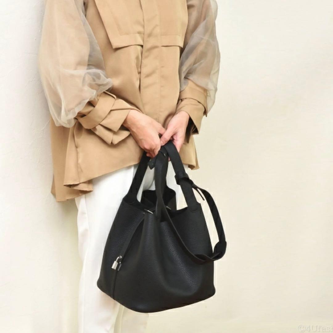 【新品】4U プレミアム 本革　キューブバッグ GM ブラック