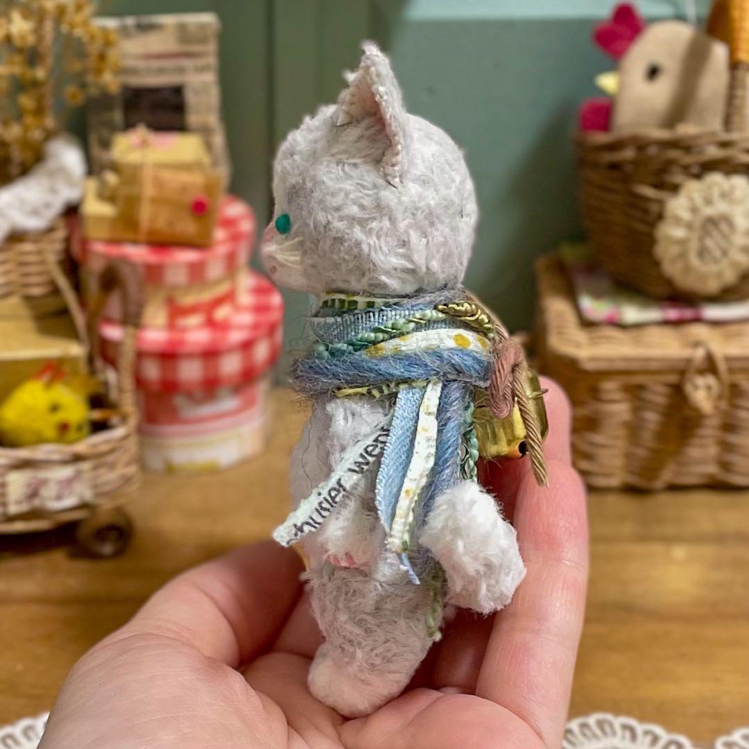 fluffyteddy＊手染めハチワレにゃんこ。