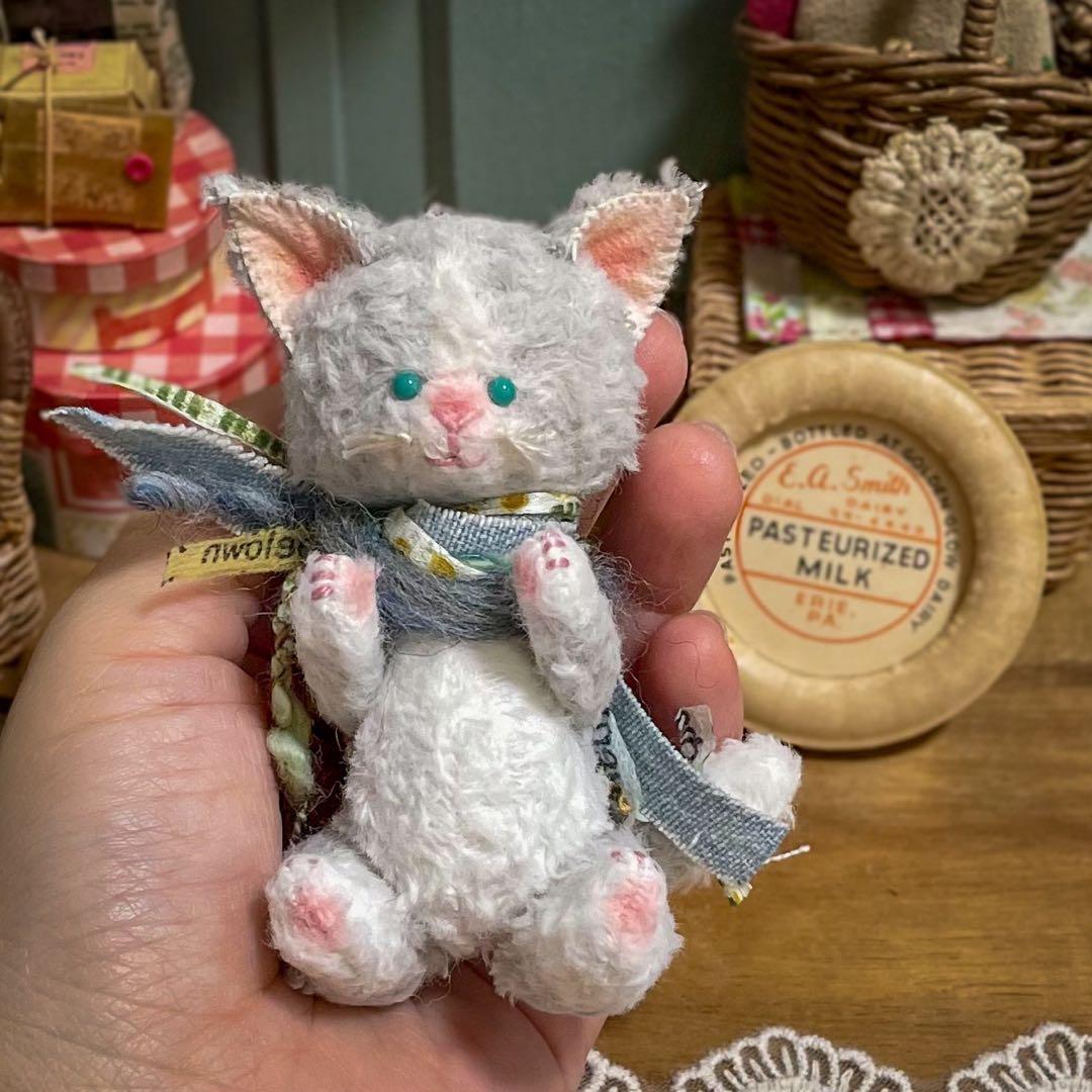 fluffyteddy＊手染めハチワレにゃんこ。