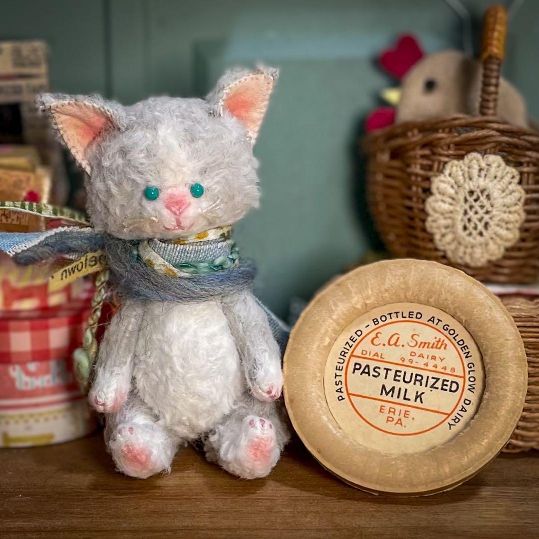 fluffyteddy＊手染めハチワレにゃんこ。