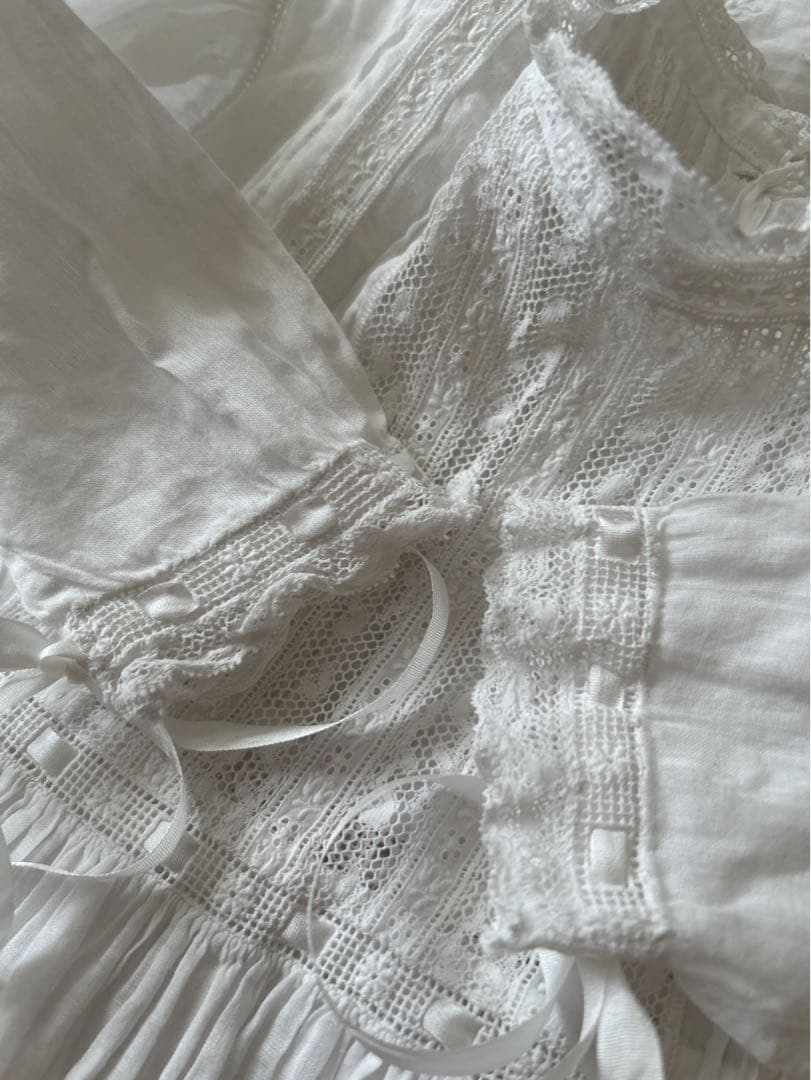 ✲*フランス・フレンチアンティーク　ベビードレス・ドールドレス　チャーチ　レース