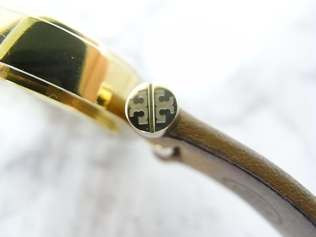 トリバーチ　TORY　BURCH　ゴールドカラー　レディース　ウォッチ
