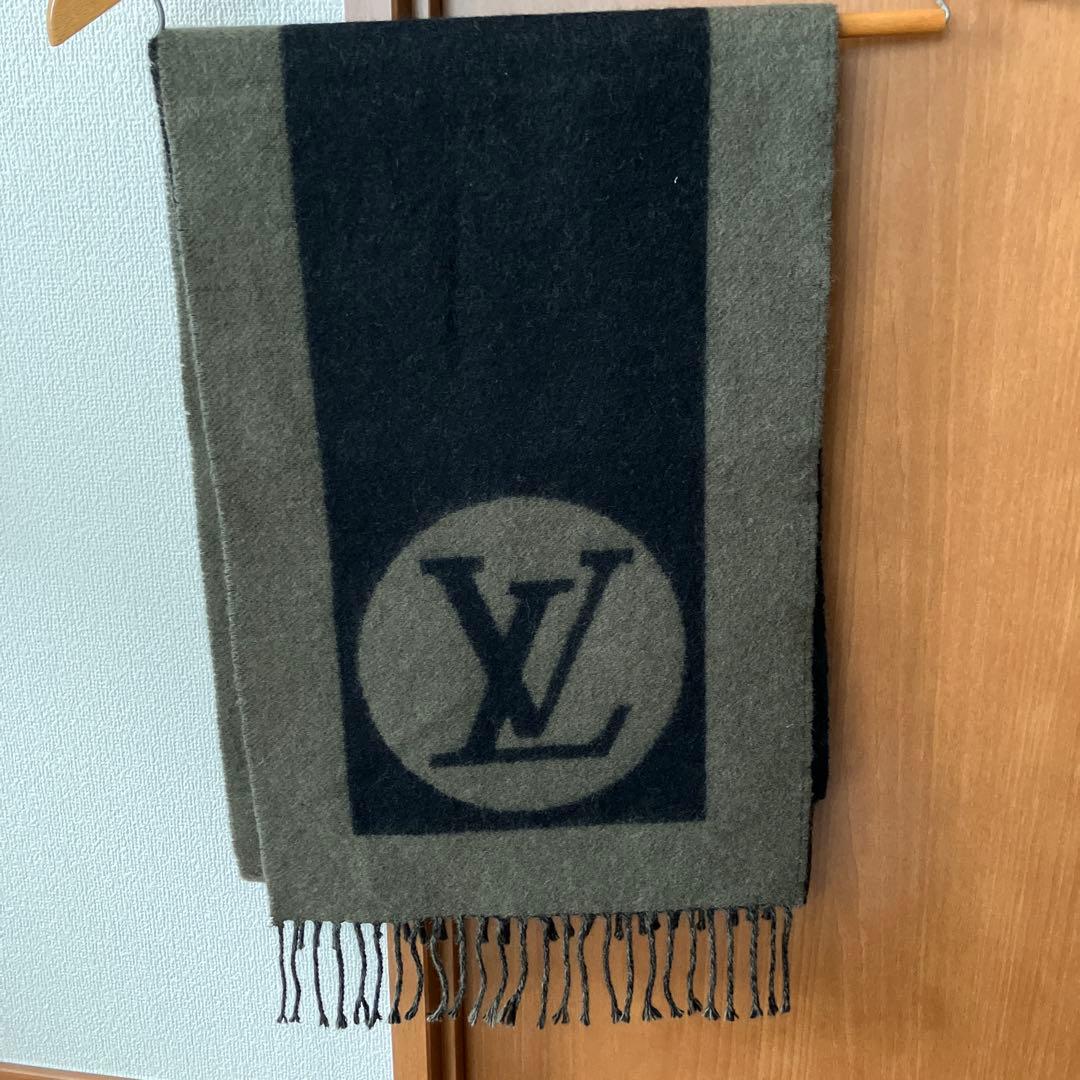 LOUIS VUITTON マフラー 黒 カーキ