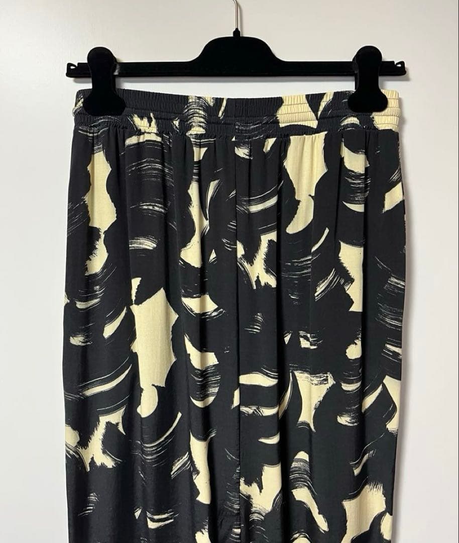 ア*ェ様 colville 抽象パターン ひざ丈スカート IT 40