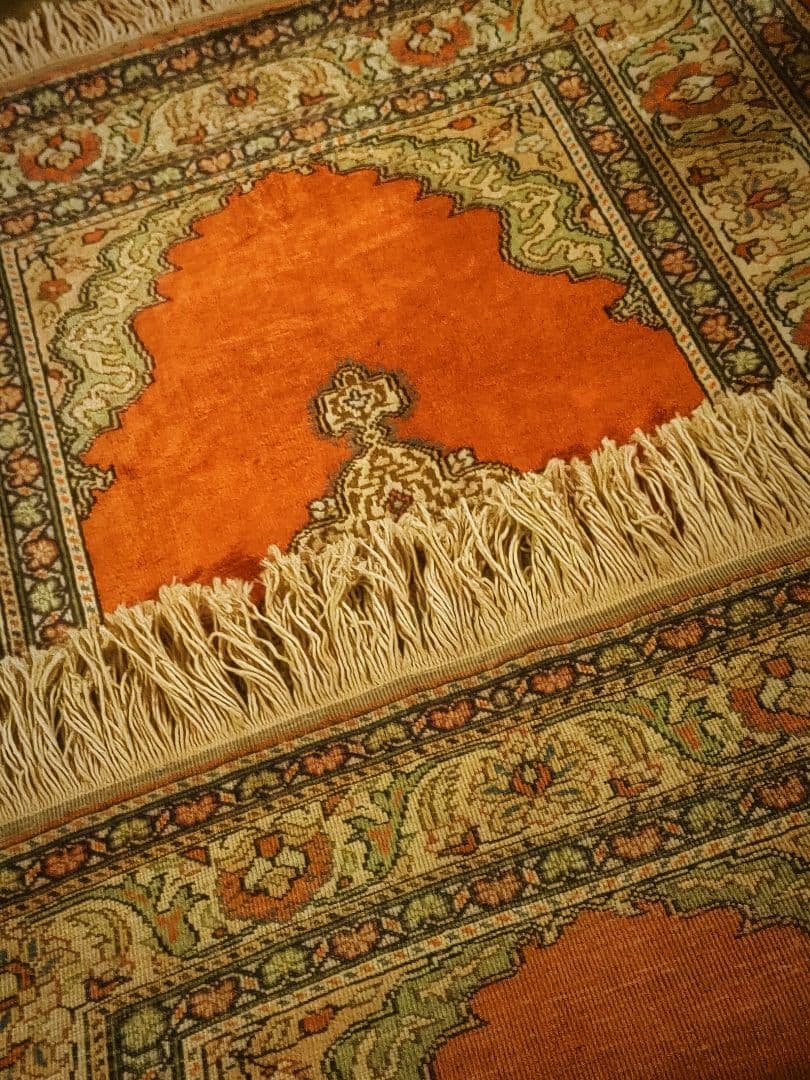 【衛生☆美品☆極上品】シルク製ペルシャ絨毯　ビンテージラグ