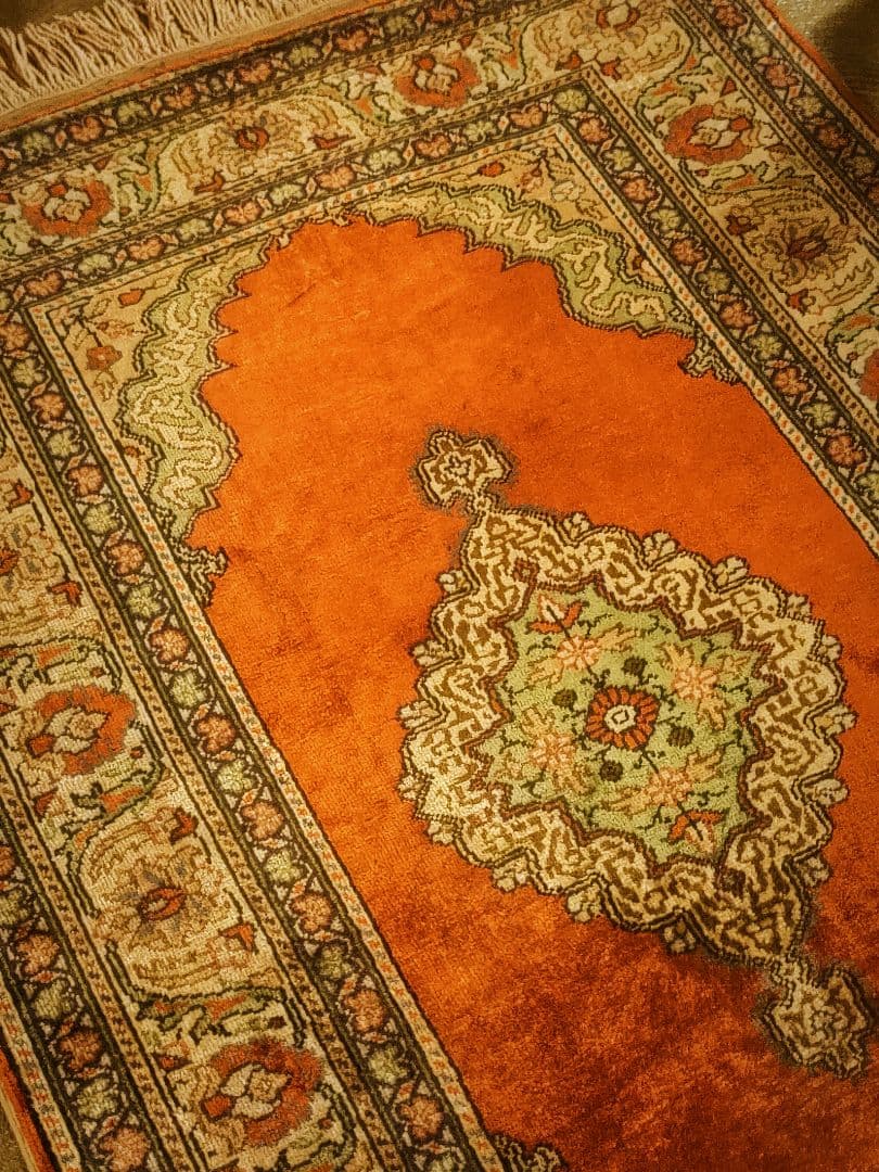 【衛生☆美品☆極上品】シルク製ペルシャ絨毯　ビンテージラグ