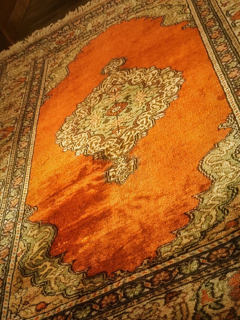 【衛生☆美品☆極上品】シルク製ペルシャ絨毯　ビンテージラグ