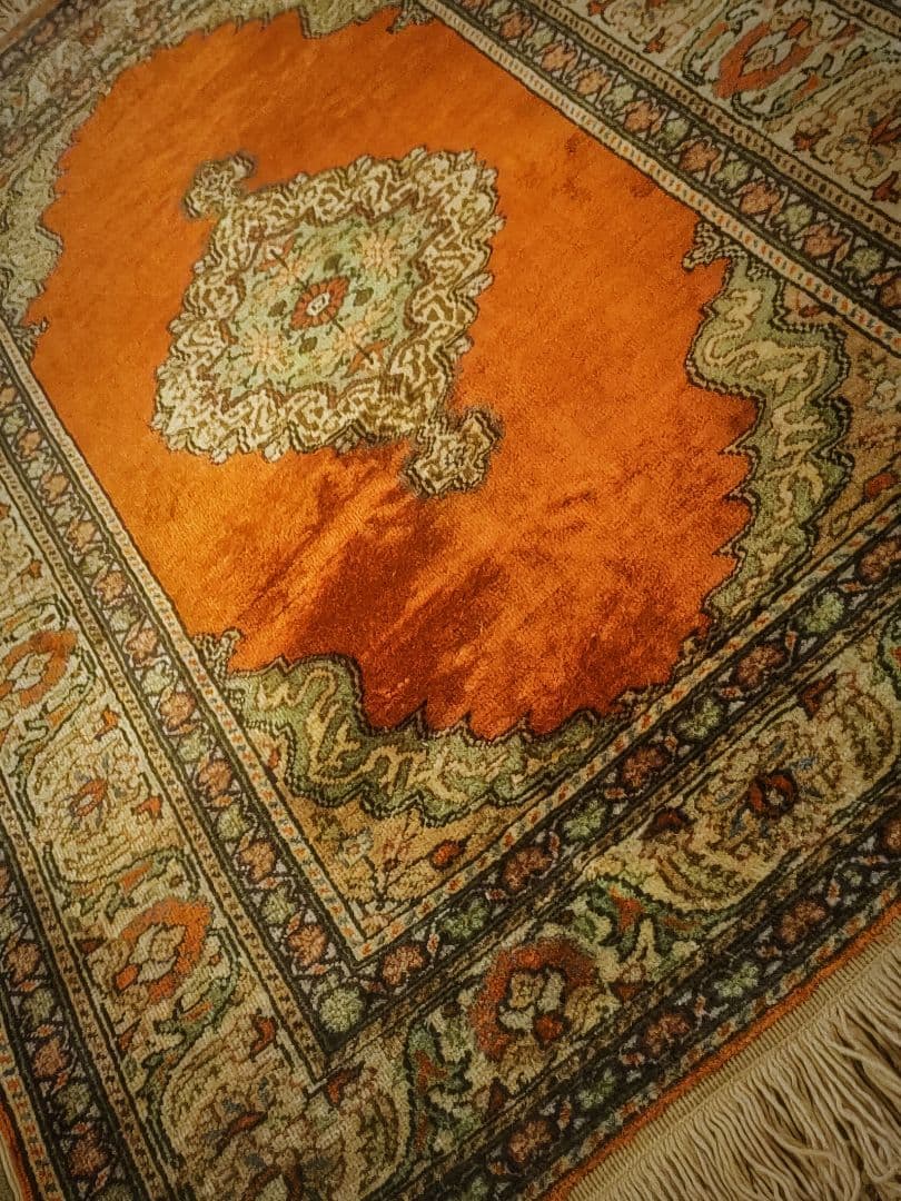 【衛生☆美品☆極上品】シルク製ペルシャ絨毯　ビンテージラグ