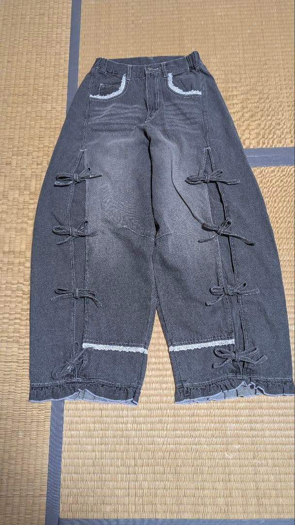 メリージェニー　バレルレッグリボンデニムパンツ　グレー