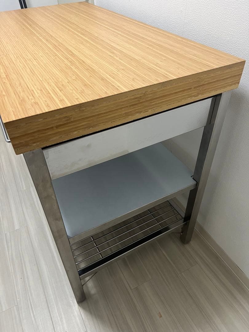 かずさん　IKEA リムフォルムサ作業台