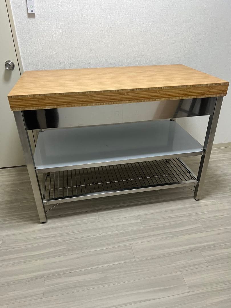 かずさん　IKEA リムフォルムサ作業台