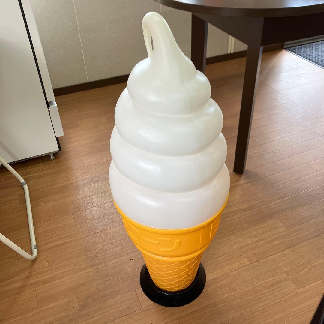 日生ソフトクリーム照明ライト