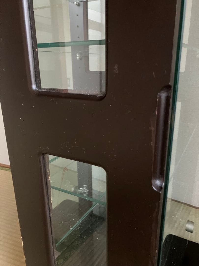 ガラスケース ディスプレイ