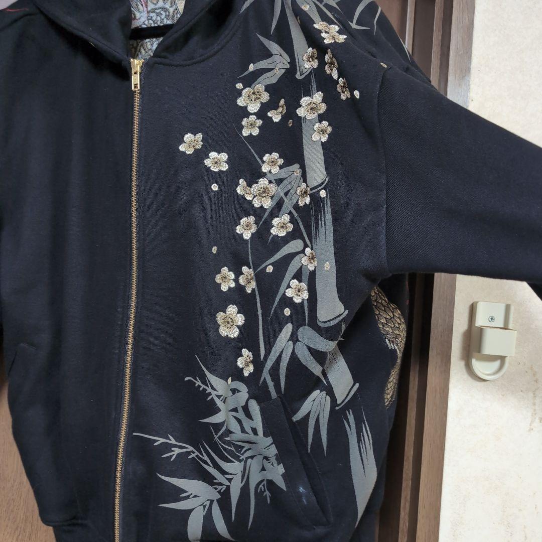 絡繰魂　パーカー　刺繍