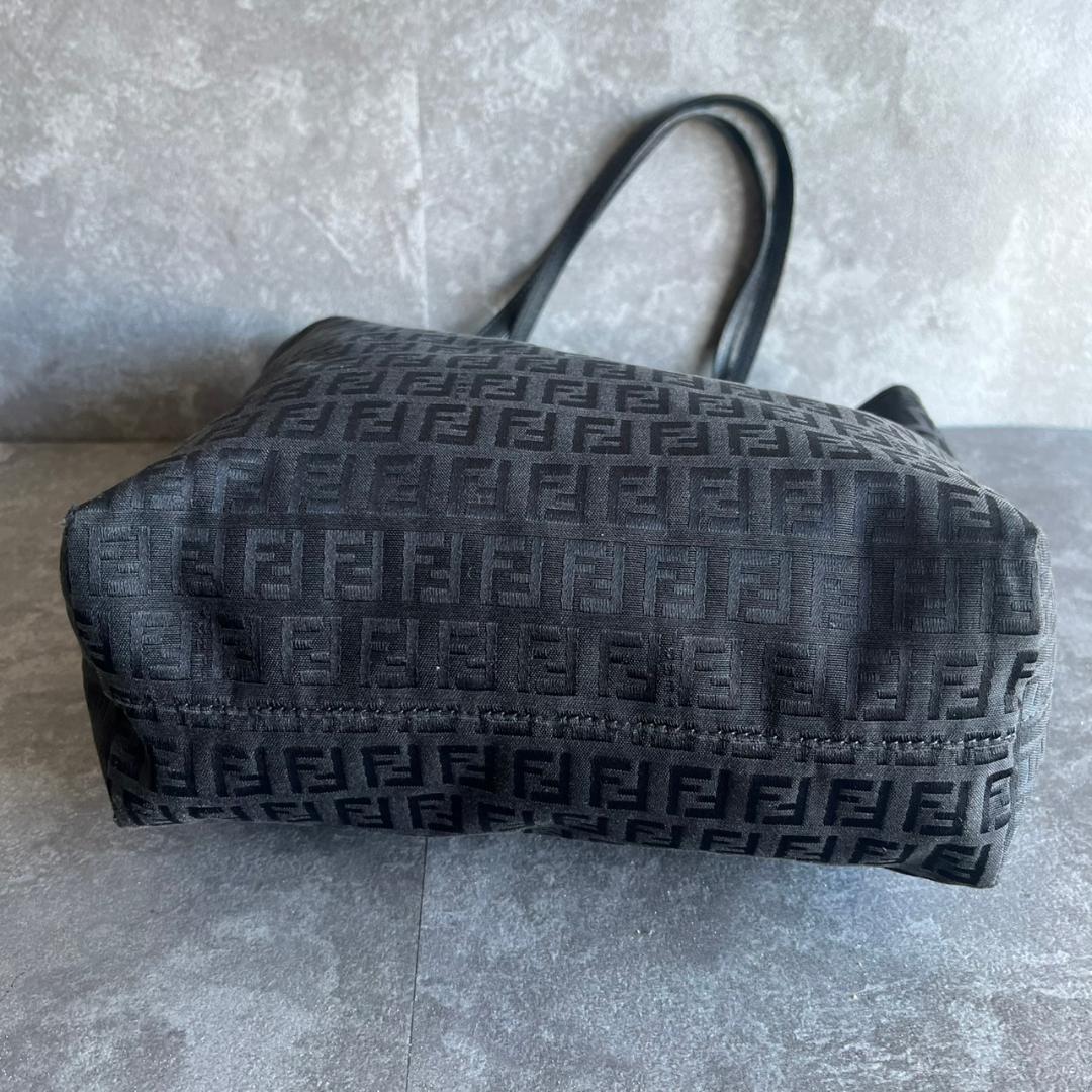 ⭐️FENDI⭐️ フェンディ ズッカ柄 キャンバス トートバッグ ブラック