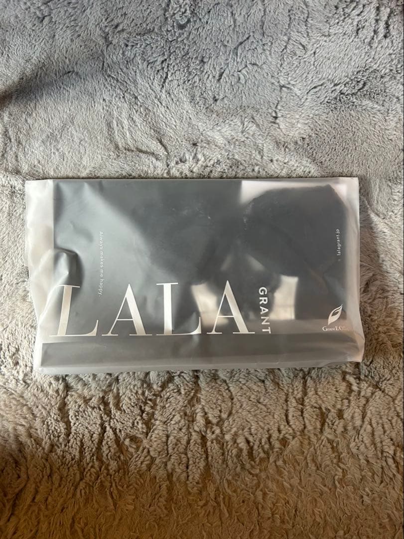 LALA Grant ブラジャー 70D ブラック・ホワイト