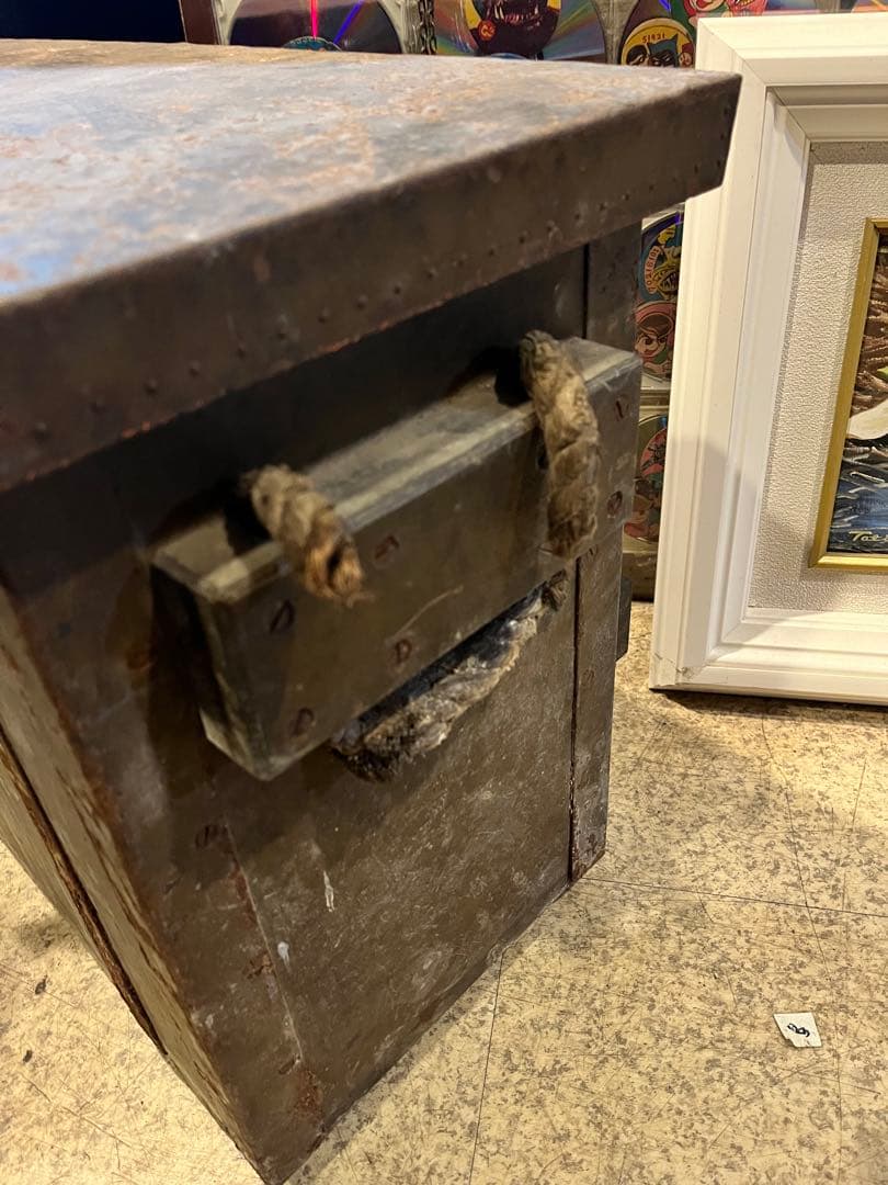 日本軍道具箱 陸軍省携行箱 日本軍車輌用工具箱 携行第二輜重車工具箱 ミリタリ