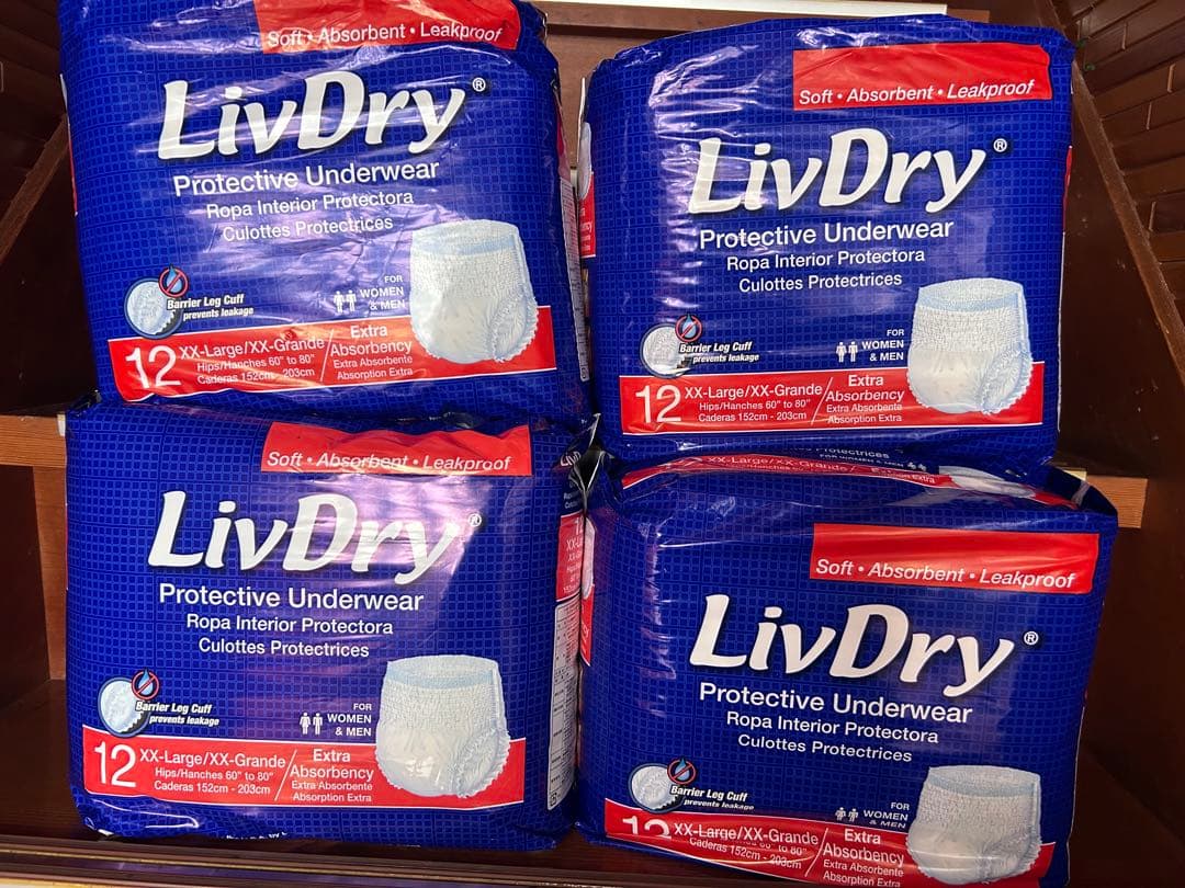 大人用紙おむつ　LivDry4Lサイズ　12枚入り　パンツタイプ✖️4パンツタイプ