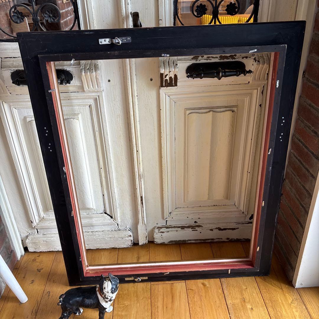 大きな大きなフレームになります。アンティーク　額縁