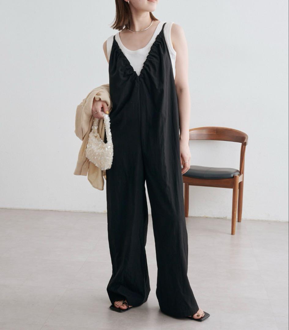 あおい　omekashi Vギャザーキャミサロペット 36ブラック