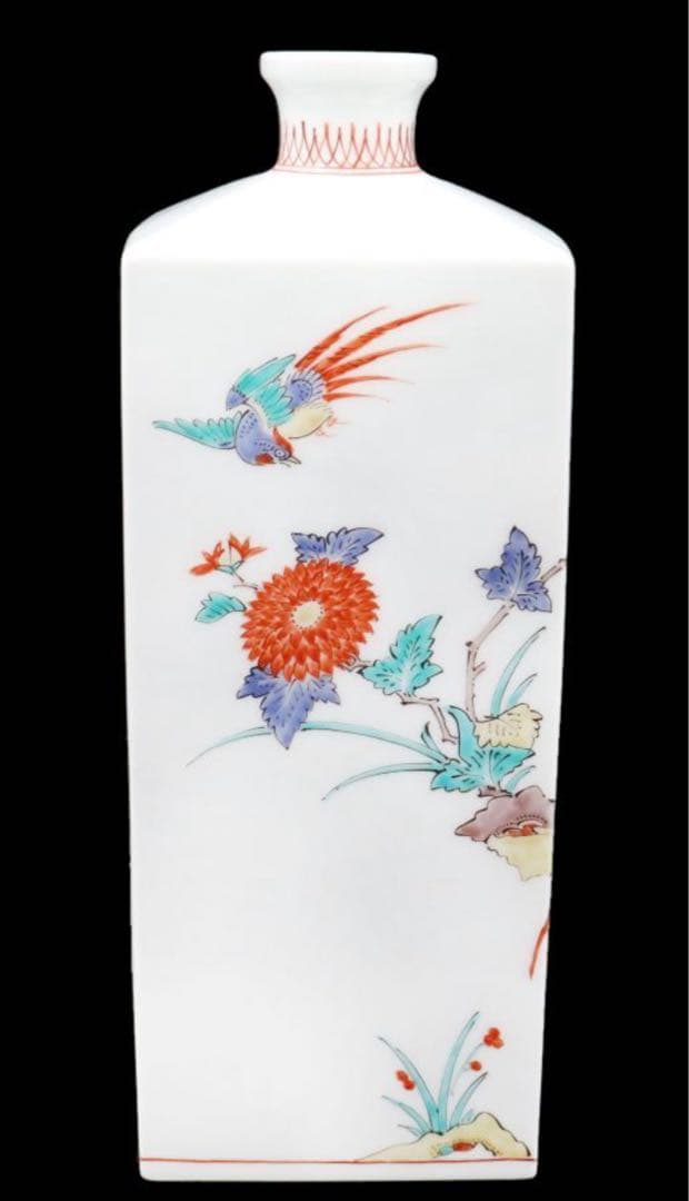 十四代 酒井田柿右衛門 錦菊鳥文角瓶 高28cm×幅10.5cm共箱付き