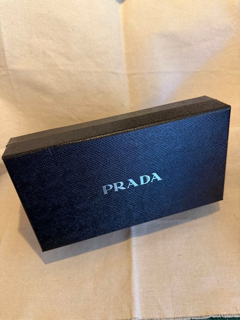 ゴリ　美品　PRADA 長財布PORTAFOGLIO LAMPO SA