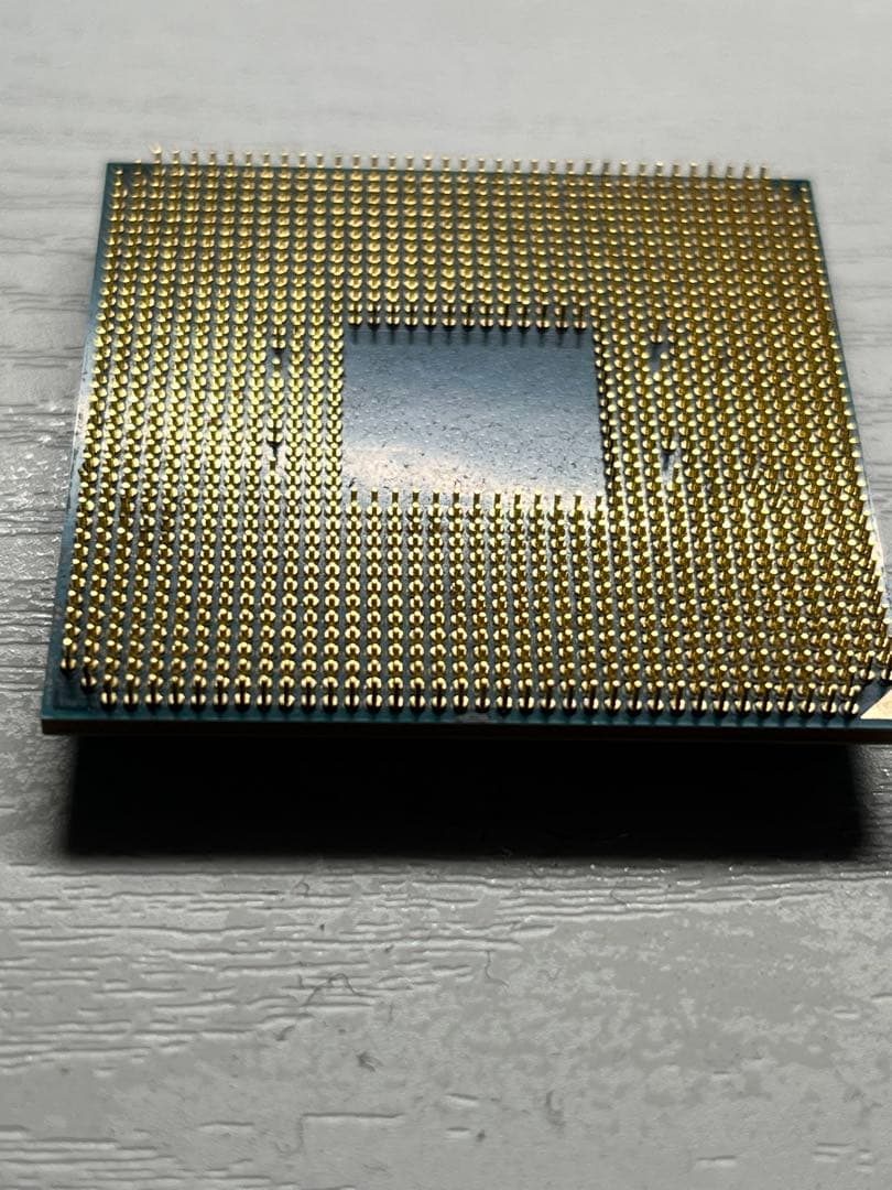 AMD Ryzen 5 5600 CPU ピン折れあり約8本　ジャンク