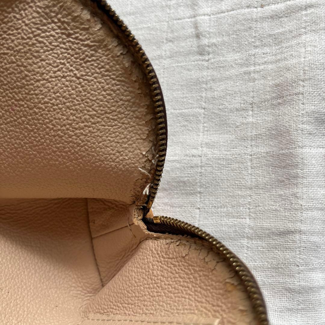 ルイヴィトン　化粧ポーチ　ポーチ　モノグラム