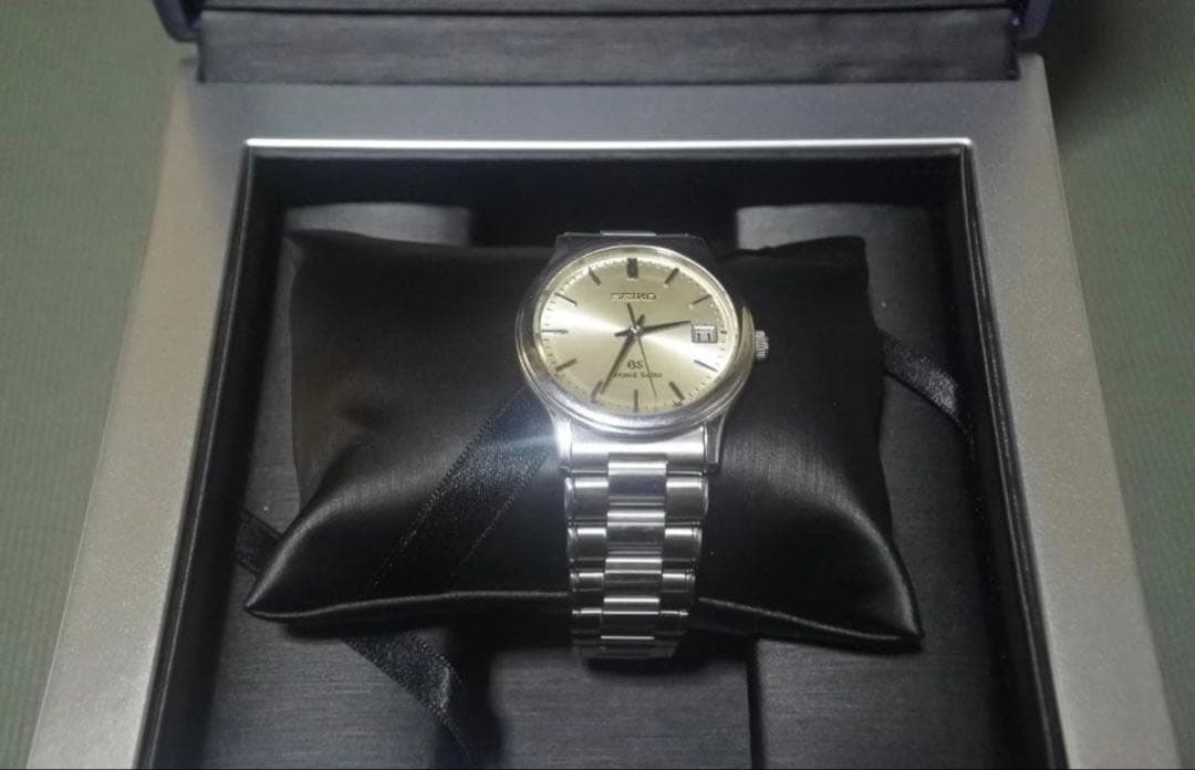 大幅値引き　グランドセイコー　9587-7010　シルバー